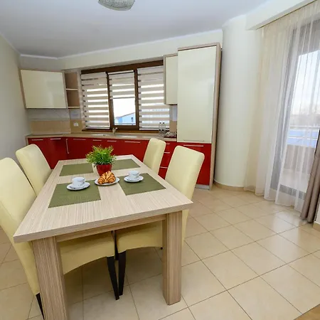 Samali Apartahotel 3*